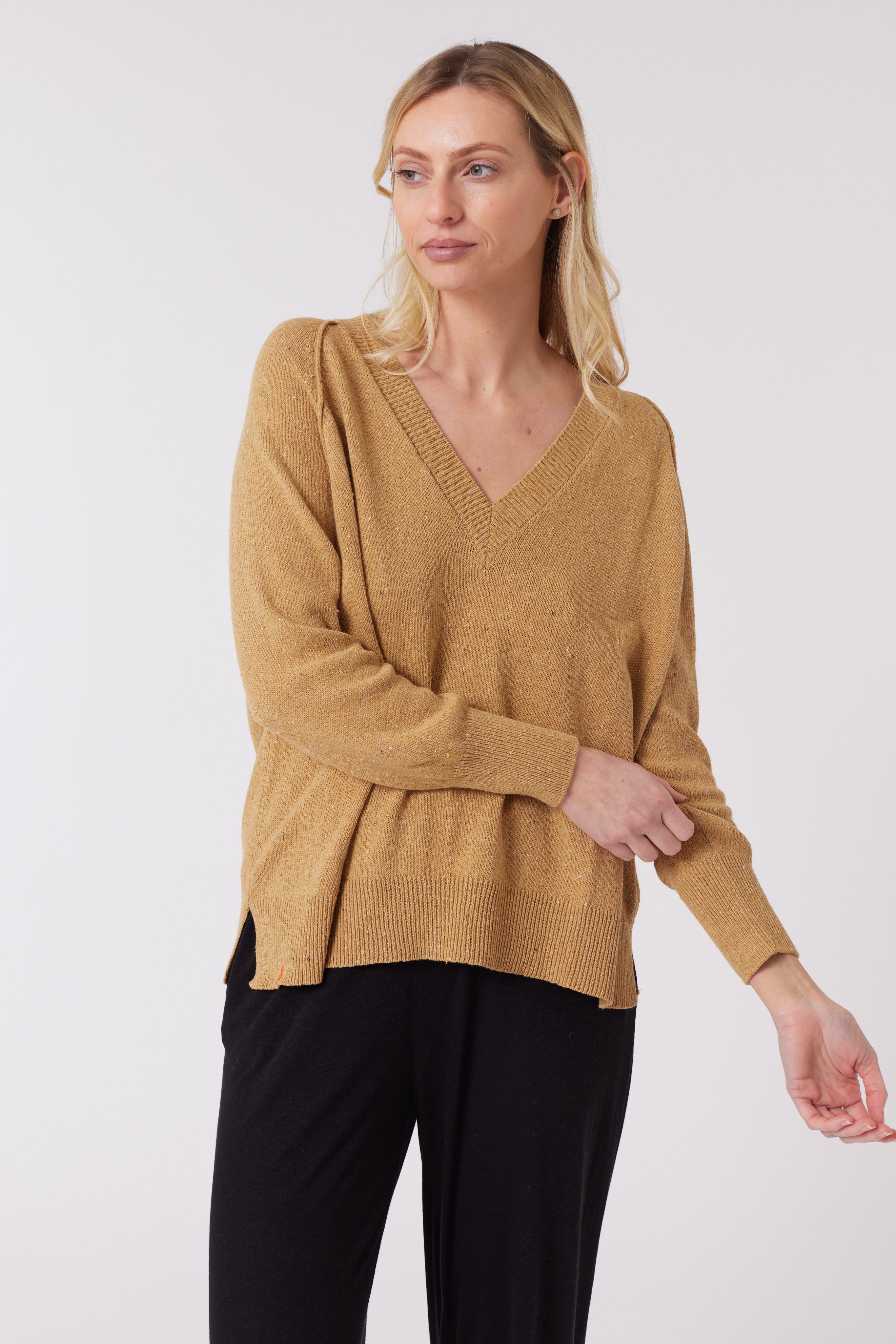 CLEO E26 Sweater