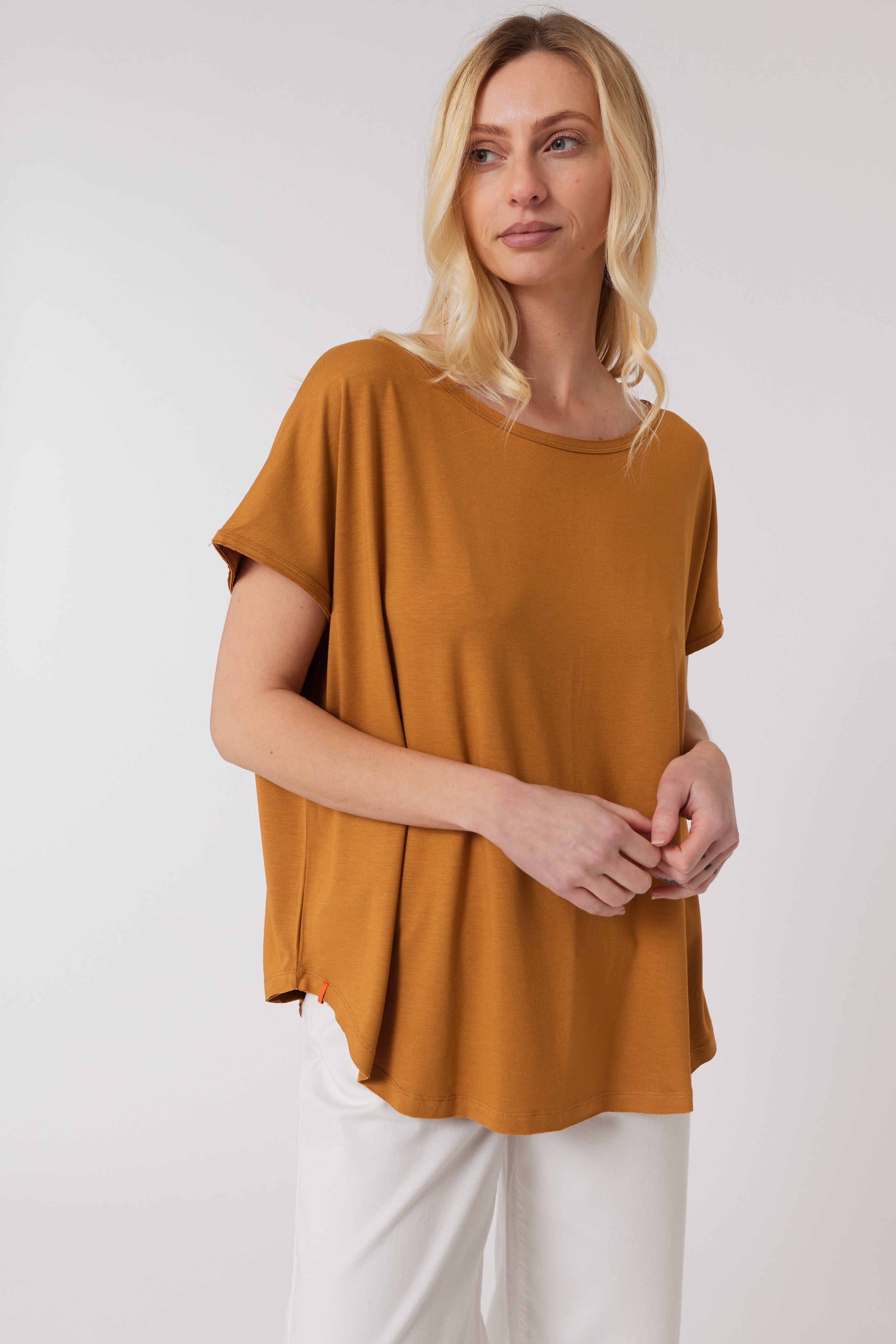 Top AMBRE E26