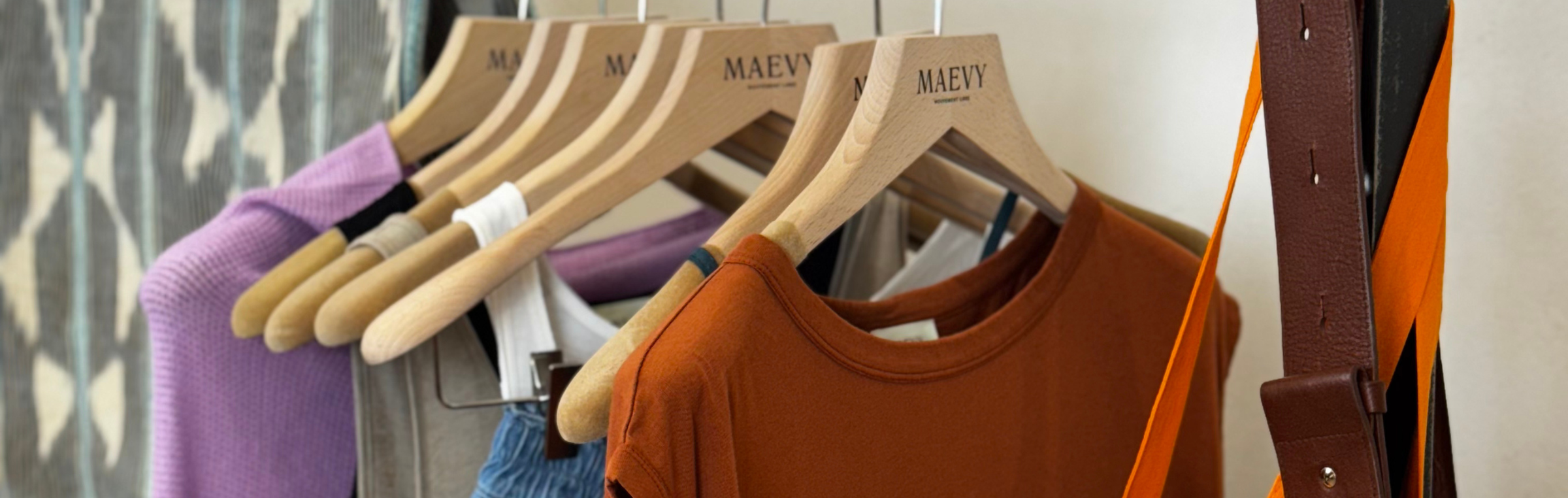 GUIDE DES MATIÈRES MAEVY : L’ALLIANCE DU STYLE, DU CONFORT ET DE LA QUALITÉ