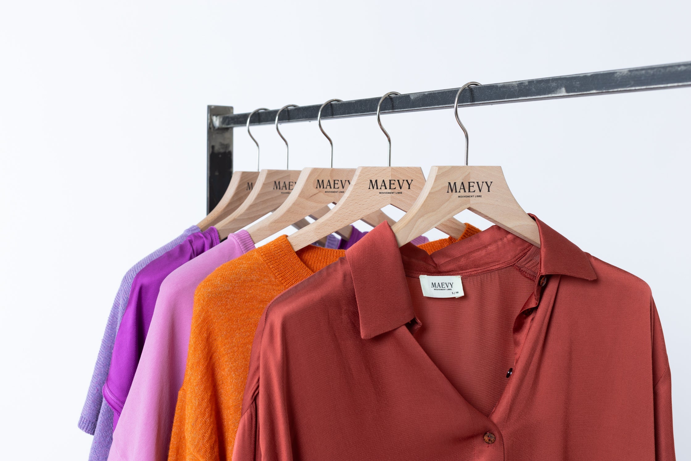 Les 5 pièces essentielles de votre garde-robe pour ce printemps