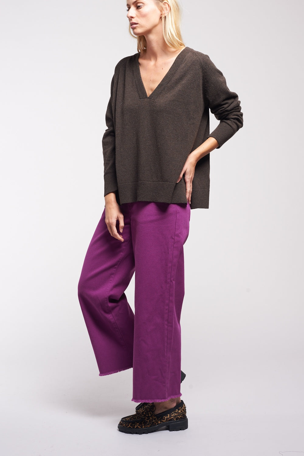 MALA V-NECK SWEATER winter 23 24