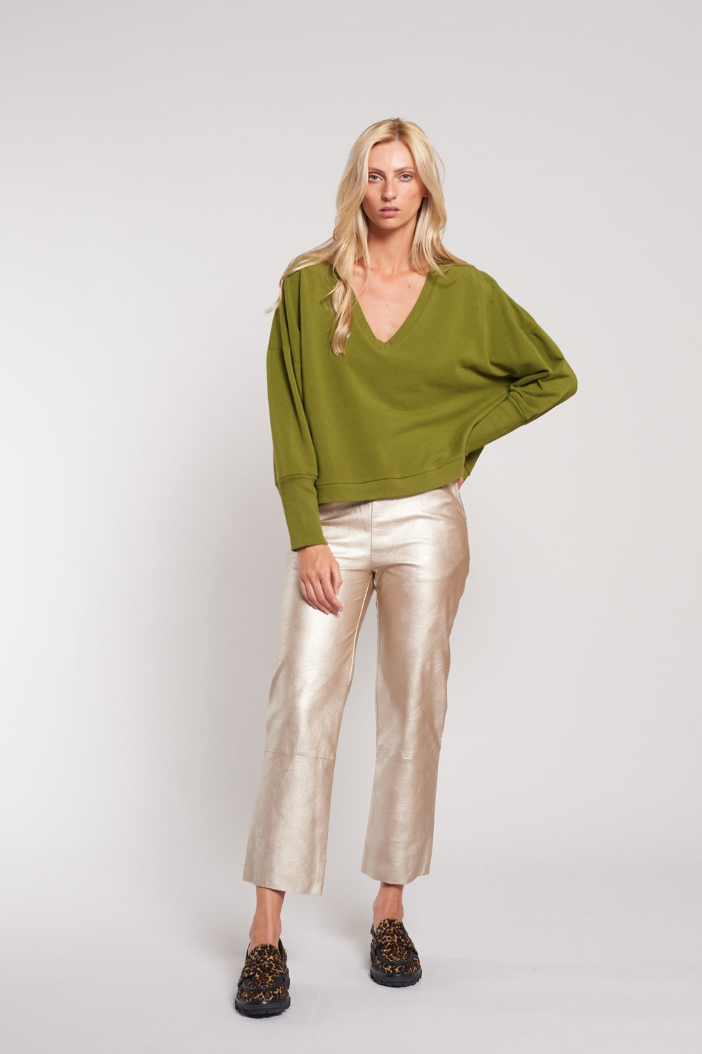 COUTURE V NECK SWEAT winetr 23 24